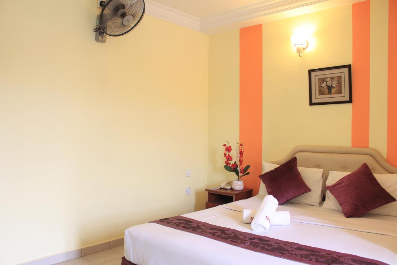 Sun Inns Hotel Ayer Keroh Exterior photo