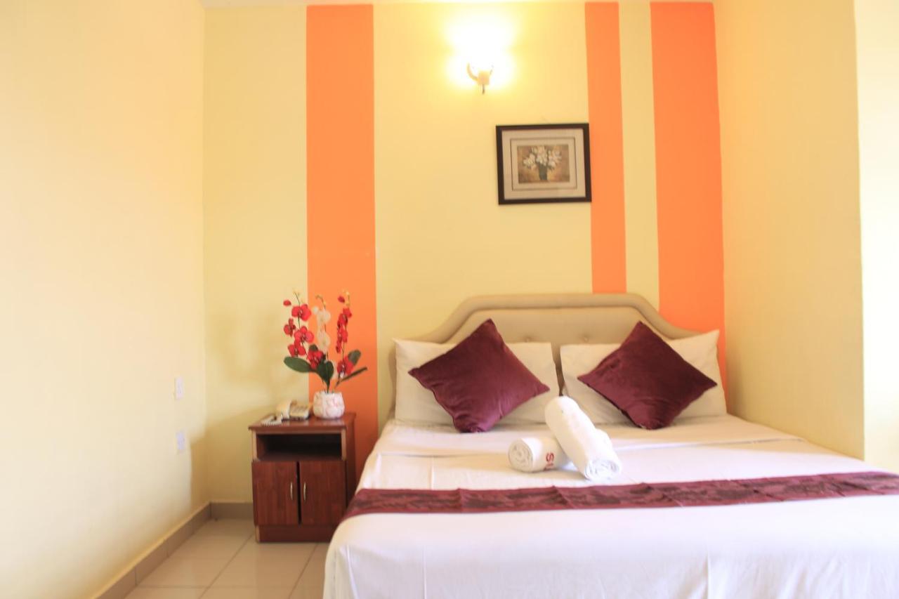 Sun Inns Hotel Ayer Keroh Exterior photo
