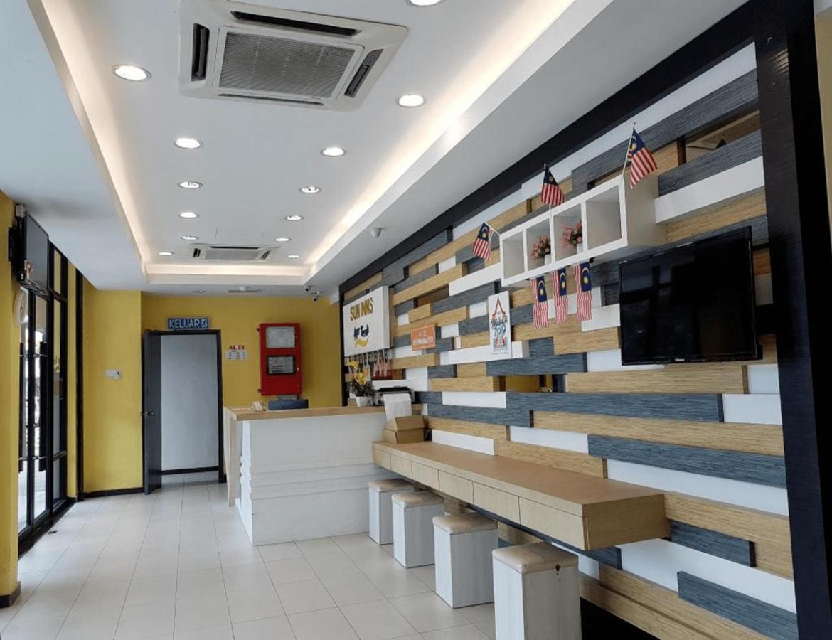 Sun Inns Hotel Ayer Keroh Exterior photo