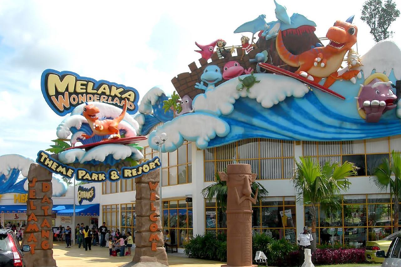 Sun Inns Hotel Ayer Keroh Exterior photo