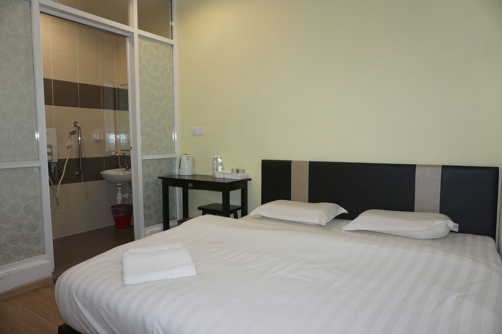 Sun Inns Hotel Ayer Keroh Exterior photo